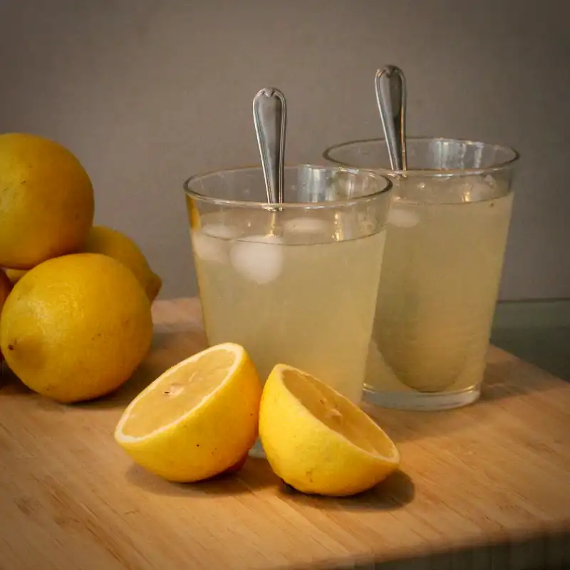 Citroenlimonade zelf maken 800x800