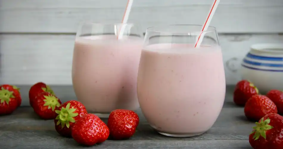 Milkshake recepten - Aardbeien milkshake 950x500