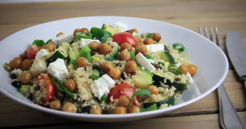 Bulgur met groenten en bonen recept 950x500