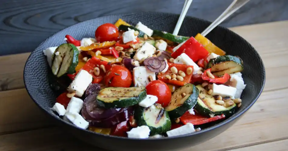 Gegrilde groenten salade met feta recept 950x500