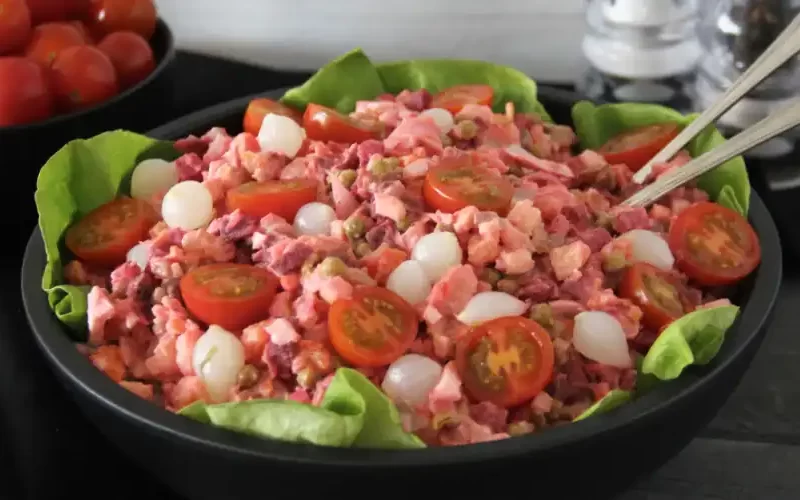 Huzarensalade met rode biet