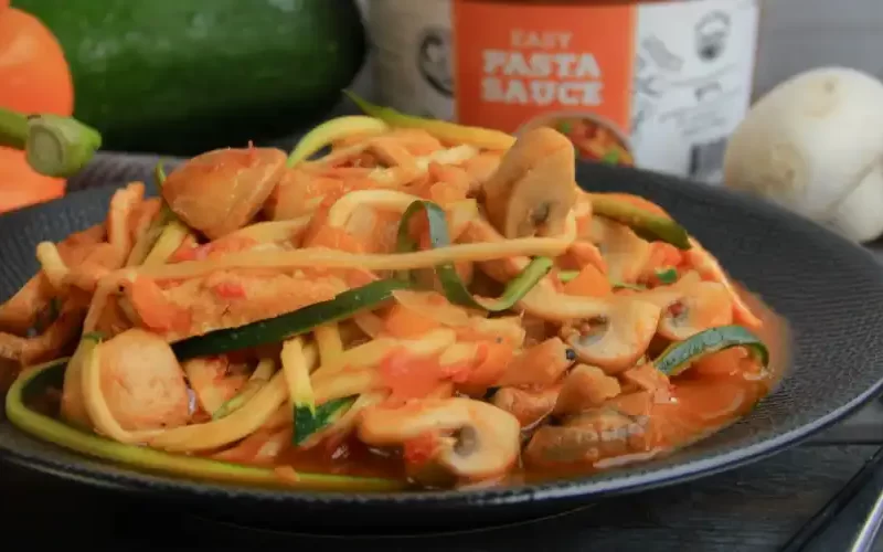 Courgette spaghetti met champignons