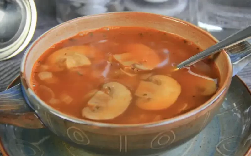 Linzensoep met champignons