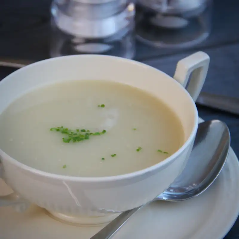 Aspergesoep recept met paddestoelenbouillon mei 2020 800x800