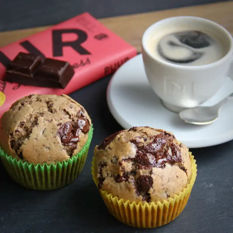 Espresso-chocolade cupcakes recept mrt 2021 800x800