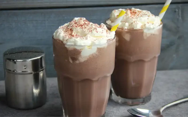 Chocolade milkshake maken