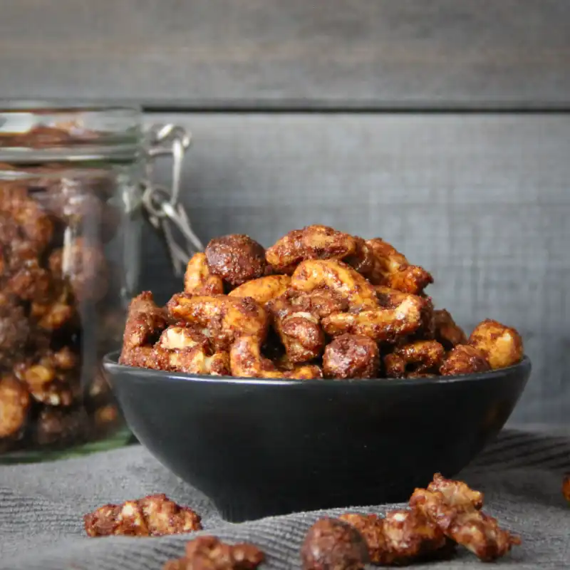 Noten met suiker paprika en kaneel recept 800x800