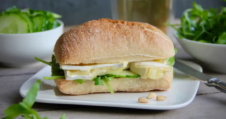 Ciabatta met brie en honing nov 2022 950x500