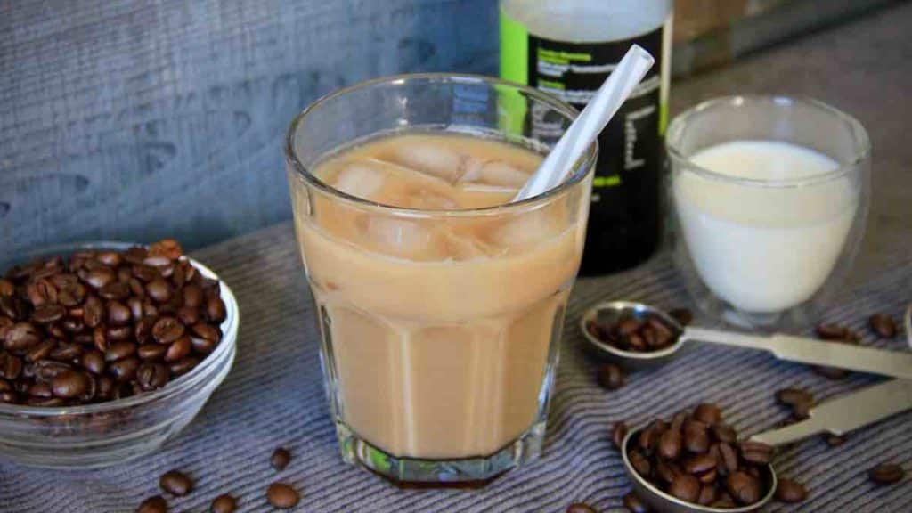 Koken met koffie - IJskoffie maken met ahornsiroop Uitgelicht
