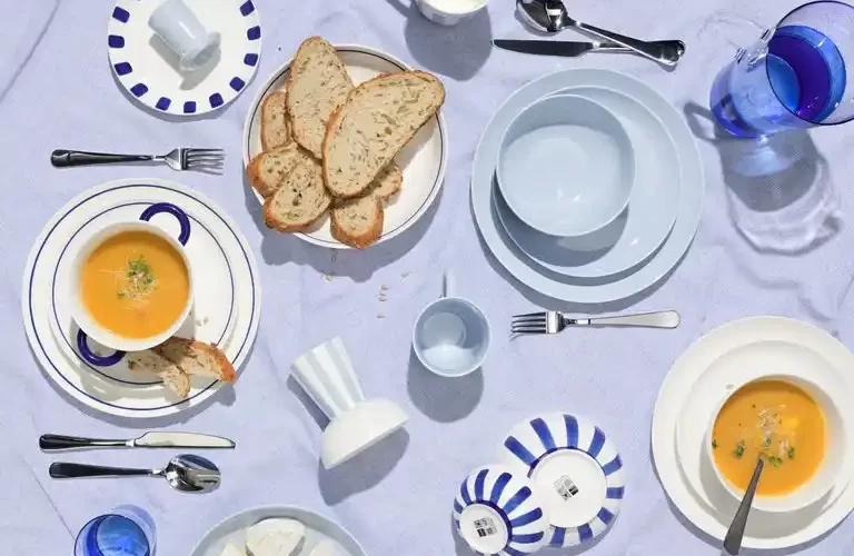 een mooi aangeklede eettafel landscape